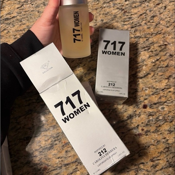 Multiples Women's Fragrance Collection - Pink, Silver, Gray - Picture 2 of 6